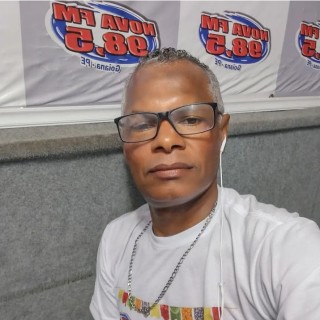 iSAAC SANTOS